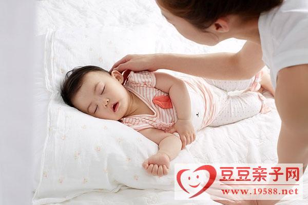 宝宝做恶梦，妈妈如何让孩子有睡眠安全感